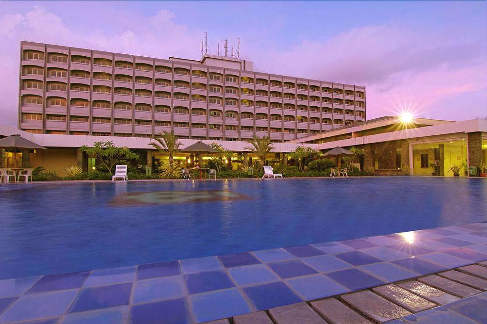 Hotel Menarik di Bukittinggi dan Padang